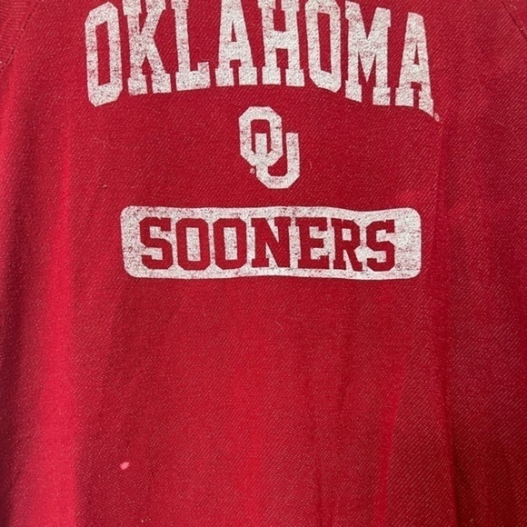 🏈 3/$30 🏈 University of Oklahoma T-Shirt, Size Large - Picture 2 of 11
